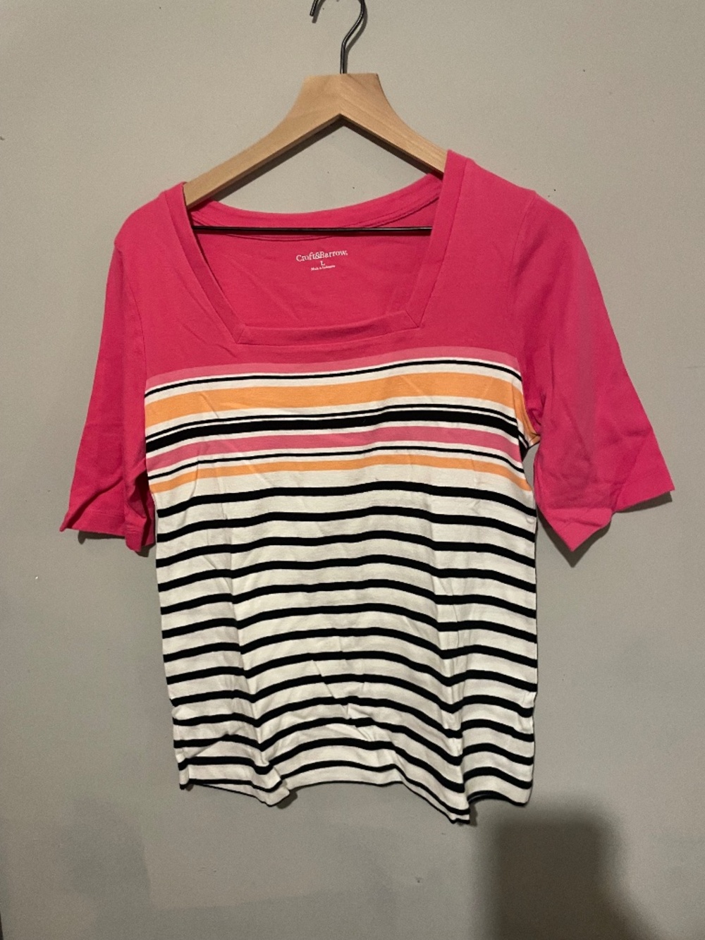 Croft and Barrow large women’s T-shirt